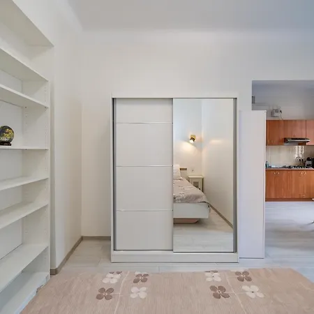 Sophisticated Old Town By Polo Apartment Kaunas