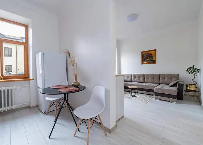 Sophisticated Old Town By Polo Kaunas